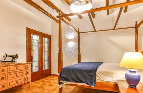 Arbos House | "Divine, Mediterranean, wine, low penedes and garraf"