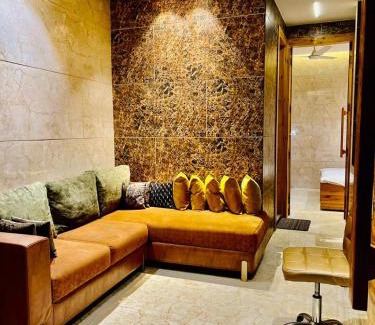 New Delhi Hotel | Divine Studios Rajouri Garden