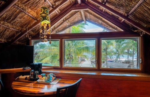 Puerto Morelos Cabin | Diving Lodge Puerto Morelos Downtown - - Beachfront cabins
