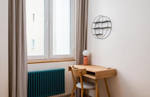 Powisle Apartment | Dobra Powiśle Superior Apartment by BookingHost