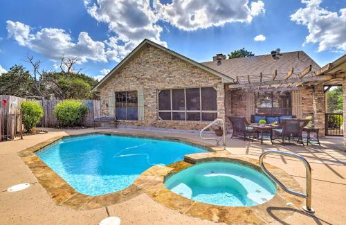 Palo Pinto House | Dock and Private Pool Lake Palo Pinto Retreat!