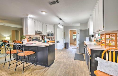 Palo Pinto House | Dock and Private Pool Lake Palo Pinto Retreat!