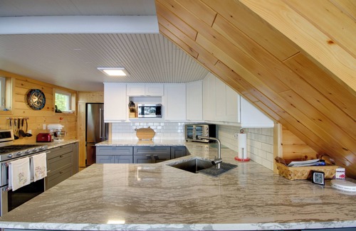 Deer River Cabin | Dock + Fire Pit: Lakefront Cabin in Deer River!