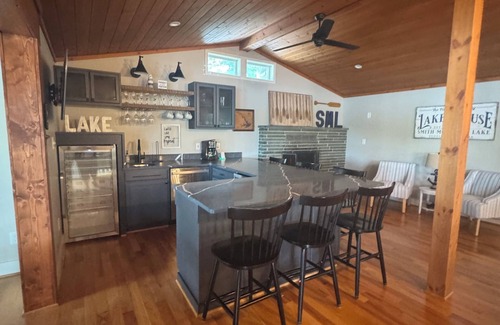 Huddleston House | Dockside dreaming at its best? The views.AMAZING!