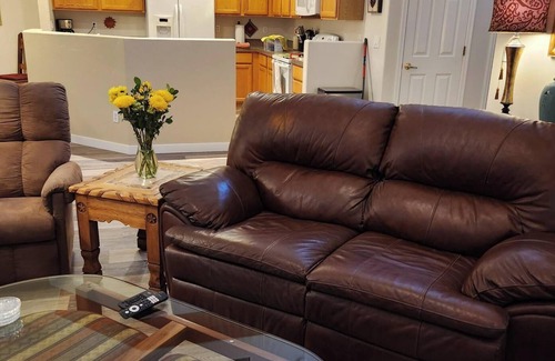 The Bluffs House | Dog-friendly 3-bedroom unit near Tucson National Golf Course