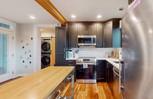 Pacific City House | Dog-friendly, brand-new shipping container home, steps from the beach