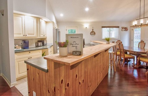 McDonald House | Dog-friendly Chattanooga Country Home + Pool + Firepit-relaxing