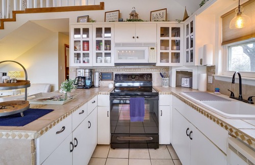 Eufaula Cabin | Dog-Friendly Eufaula Cabin Rental w/ Lake Views!