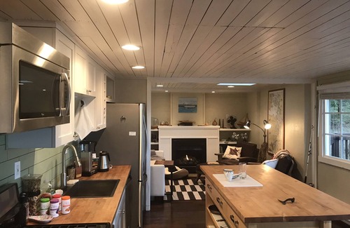 Doe Bay House | Dog friendly hideout next door to Doe Bay Resort on Washington's Orcas Island