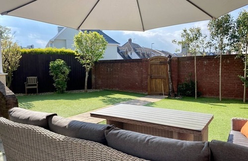 Exmouth House | Dog friendly home close to Exmouth beach and town