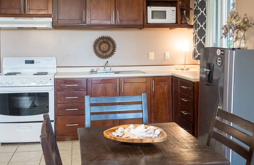Playa Hermosa Condo | Dog-friendly home w/ WiFi, mtn view, & private washer/dryer - walk to the beach