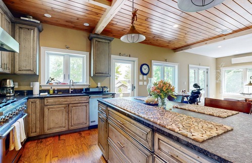 Cundys Harbor House | Dog-friendly home with high-speed WiFi, washer/dryer, & private dock