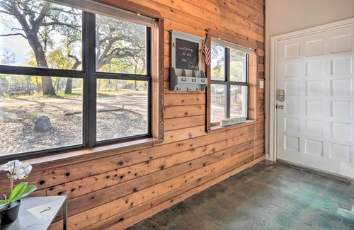 Kingsland Cottage | Dog-friendly Kingsland Rental on Lake Lbj!