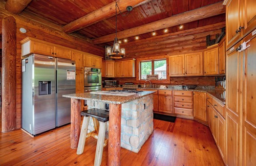 Thayerville House | Dog Friendly Luxury Estate w/Fire Pit, Hot Tubs & Dock