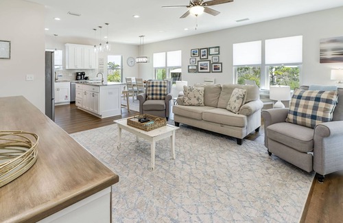 Cape San Blas House | Dog Friendly! Private Pool, Elevator, Fenced-in, Near Beach!