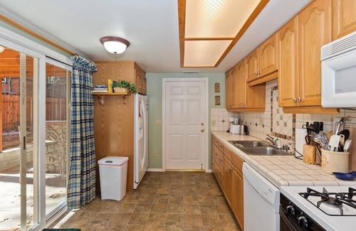 Summit Estates Cabin | Dog-friendly ski haven with game room, BBQ, short walk to Snow Summit ski resort