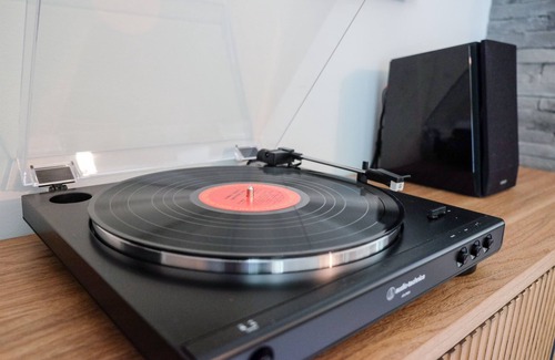 Como House | Dog-Friendly Slice of Heaven by Lake Geneva & Como