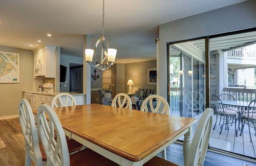 Sea Pines Condo | Dog Friendly 2BR Villa in Sea Pines – Walk to Harbour Town & Beach