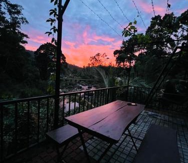 Kotapola Hotel | Dolagawa