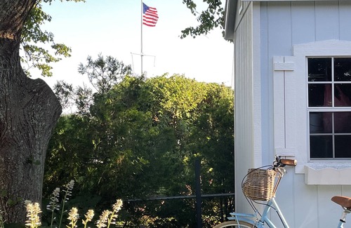 Center Moriches House | Dolled up salt box overlooking Moriches Bay, 20 minutes from Westhampton Beach