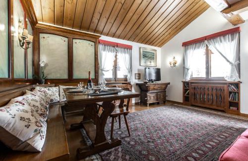 Cortina d'Ampezzo Historic Centre Apartment | Dolomiti Sweet Lodge