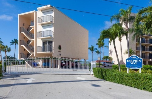 Bonita Springs Apartment | Dolphin Way A-201 - MO 2wks 3x yr only condo