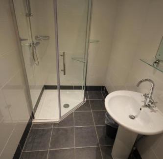 Bournemouth City Centre Bed & Breakfast | Dolphins Hotel