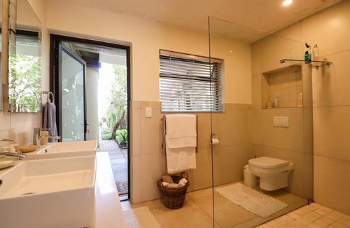 Wilderness Beach Apartment | Dolphinvilla Studio Apartment