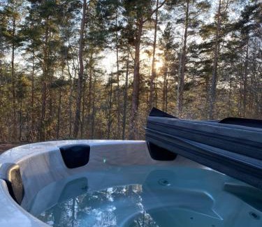 Plociczno-Tartak Villa | Dom Biały, willa nad jeziorem