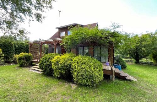 Radzymin House | Dom letniskowy z dużym ogrodem