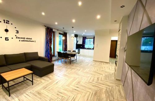 Płaska Villa | Dom turystyczny Chomiczówka