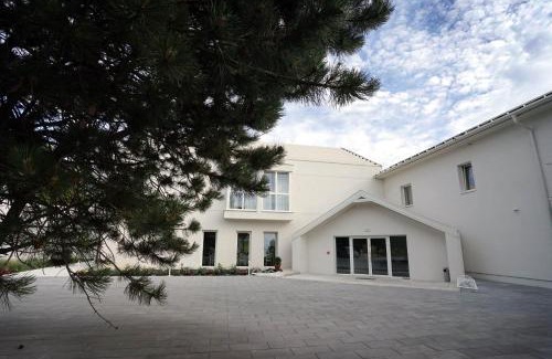 Sandomierz House | Dom wycieczkowy Zacisze
