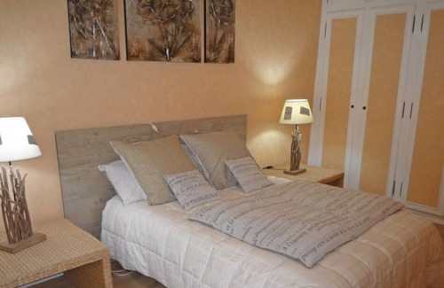 Le Haillan House | Domaine D'hustin - LE Haillan