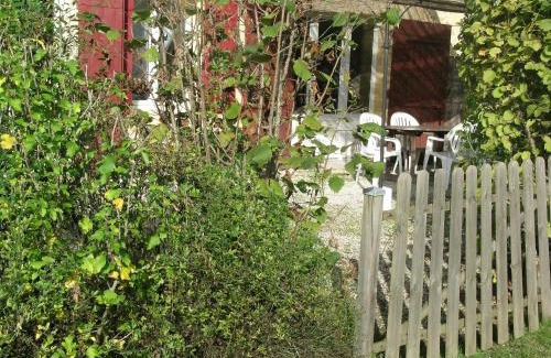 Lembras Bed & Breakfast | Domaine de Bellevue Cottage en Périgord- Bergerac 5mn - Petits-déjeuners inclus - Salle d'eau privative - Parc 3ha - Parking Privé Gratuit