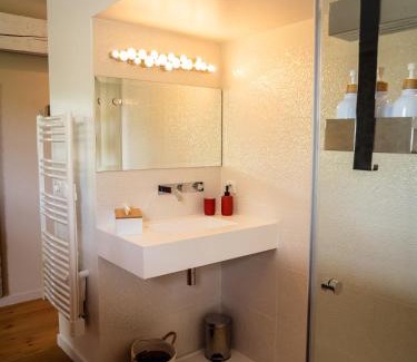 Veilhes House | Domaine de Vadel