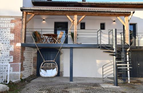 Gillonnay House | Domaine des Étoiles - Gîtes