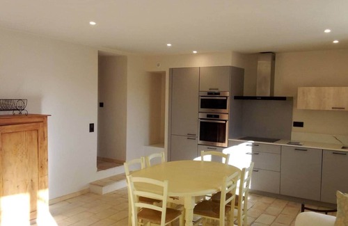 La Bastide-des-Jourdans Apartment | Domaine les Hauts de Riganel Gîte le Mirail