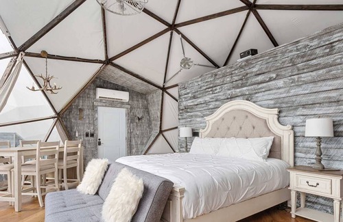 Lupton City Villa | Dome - Luxe Summary: