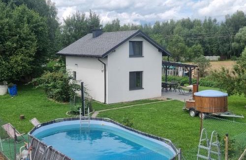 Myszkow House | Domek na Jurze Krakowsko Częstochowskiej, Agroturystyka "Banderoza u Bolka" Na Szlaku Orlich Gniazd