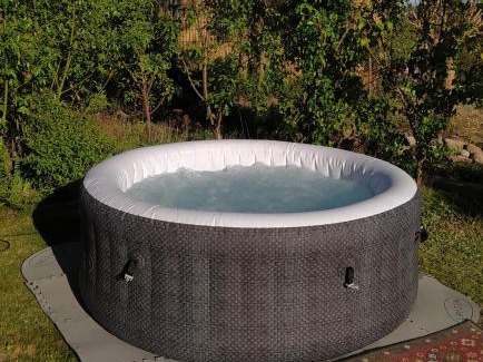 Dabrowka House | Domek Na Wsi z jacuzzi