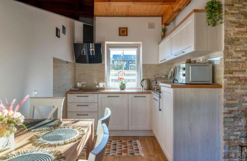 Rabe House | Domek u Hołąbków