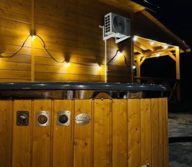 Miedzyrzec Podlaski Apartment | Domek z jacuzzi i kominkiem - cisza, natura, relaks