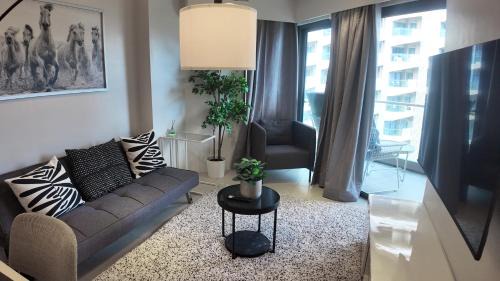Maribago Apartment | Dominiks silent and quite Classic 1 Bedroom 47 sqm Tambuli Pool Balcony Beach Mactan up to 6 People
