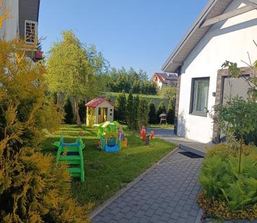 Mikolajki House | Domki pod Katalpami