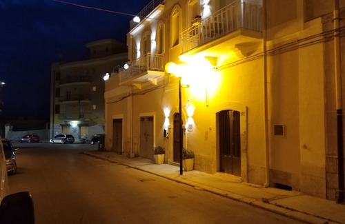 Canosa di Puglia Hotel | Domus Al Corso B&B