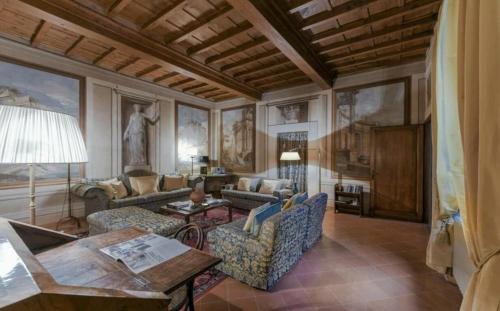 Santa Croce Apartment | Donatello Suite