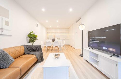 Doncaster Apartment | Doncaster Lux 3b2b Apt Balconyparking