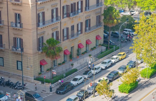 Ruggero Settimo Apartment | Donna Anna's terraces