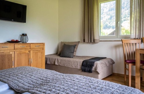 Altossiach Bed & Breakfast | Doppelzimmer Zusatzbett Ohne Seeblick - Pension Strauß