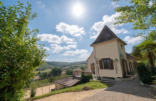 Marnac House | Dordogne gite, amazing views, private heated pool, large gardens, NO ADDED COSTS